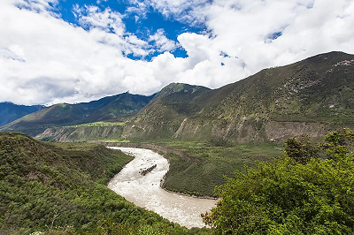 The Tsangpo Grand Canyon